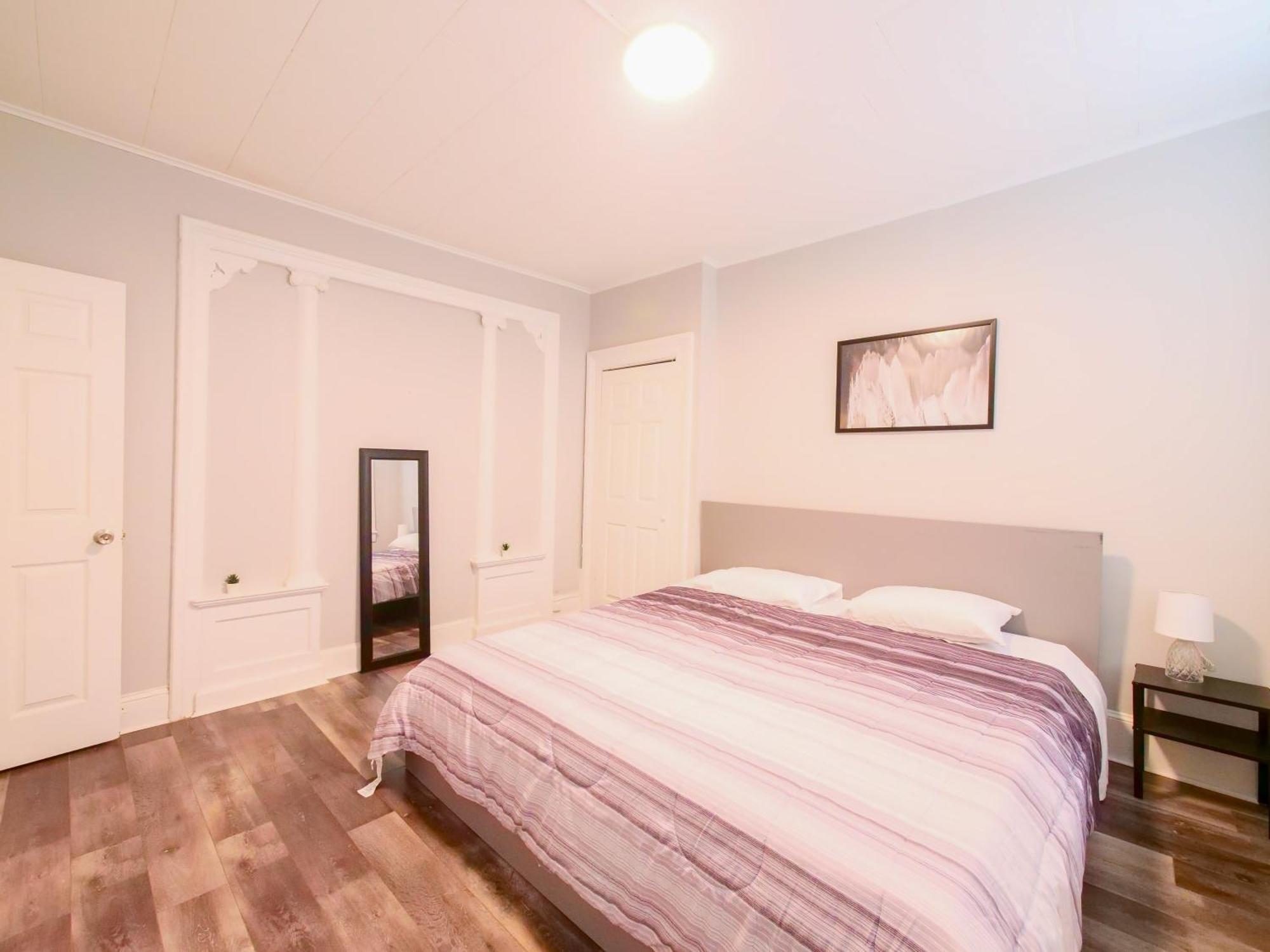 Serene Two-bedroom Retreat - Close To Nyc Apartment